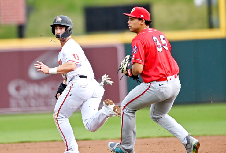 Pichardo delivers big hit in 10th in home opener
